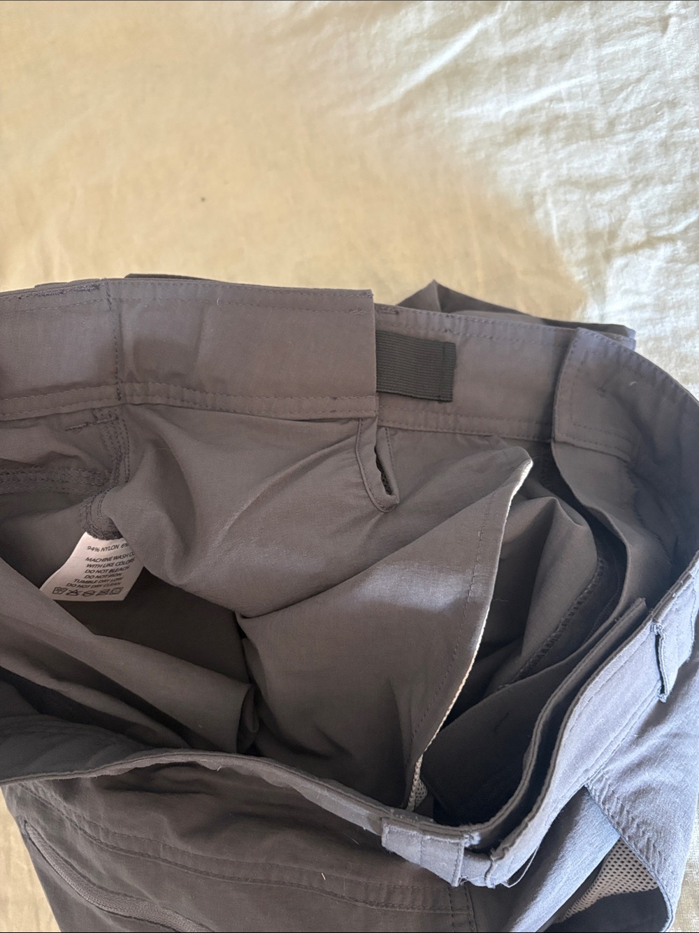 Men’s Simms Shorts - Picture 2 of 3